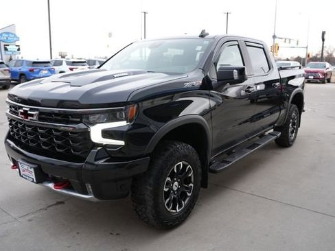 Used 2024 Chevrolet Silverado 1500 ZR2 image 30