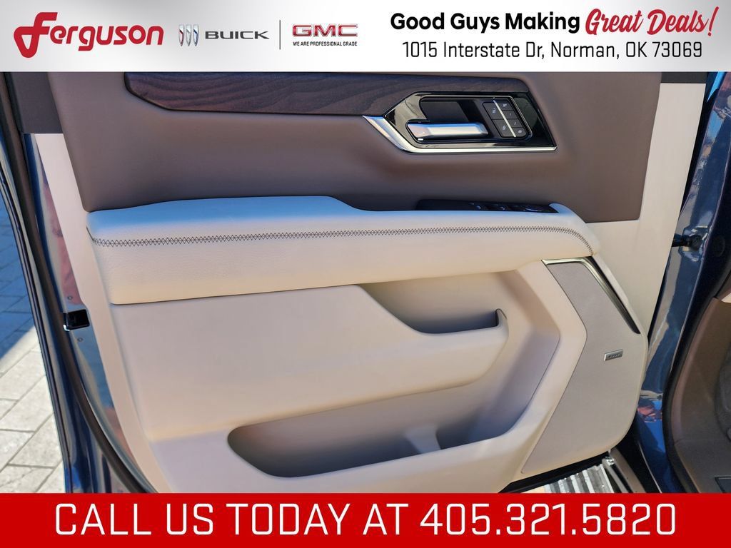 New 2026 GMC Yukon Denali w/ Denali Reserve Package AWD/4WD image 12