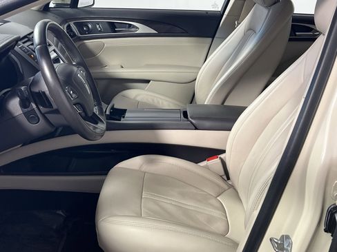 Used 2018 Lincoln MKZ Reserve w/ Technology Package FWD image 14