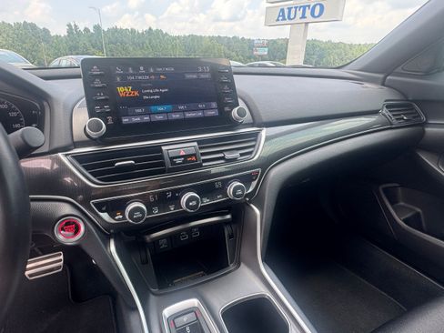 Used 2021 Honda Accord Sport image 15