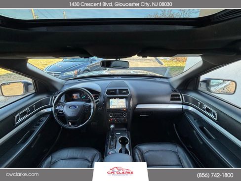 Used 2017 Ford Explorer XLT w/ Equipment Group 202A image 15