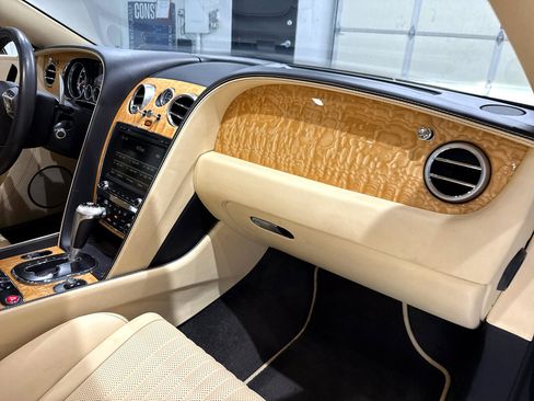 Used 2017 Bentley Continental GT V8 S image 26