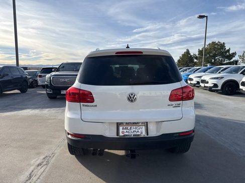 Used 2013 Volkswagen Tiguan SE image 9