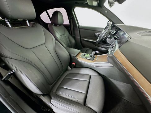 Used 2019 BMW 330i Sedan w/ Premium Package image 29