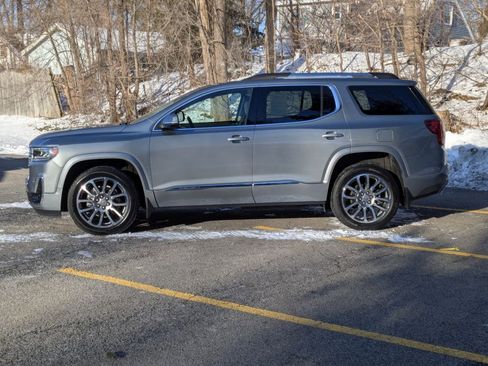 Certified 2023 GMC Acadia Denali w/ Denali Ultimate Package image 4