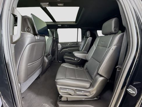 Used 2021 Cadillac Escalade ESV Sport w/ Driver Assist Tech Package image 26