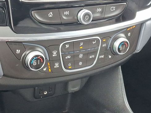Certified 2018 Chevrolet Traverse Premier AWD/4WD image 24