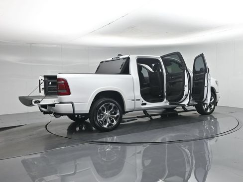 Used 2024 RAM 1500 Limited AWD/4WD image 6