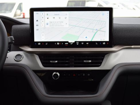 New 2026 Ford Explorer Active w/ Active Comfort Package image 11