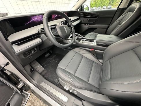 New 2026 Lincoln Nautilus Reserve w/ Jet Appearance Package AWD/4WD image 18