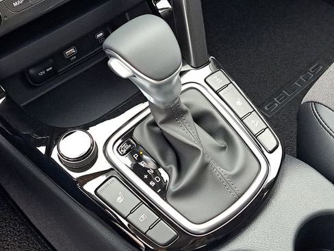 New 2026 Kia Seltos S image 14