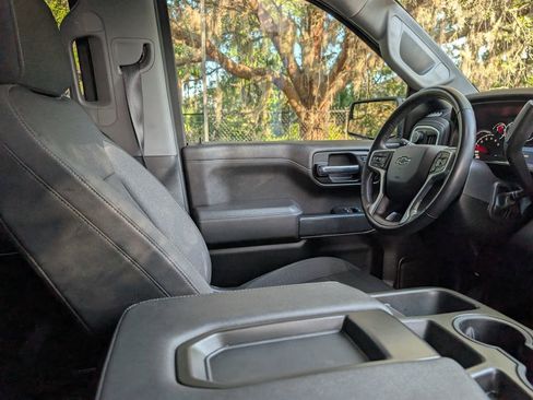Used 2022 Chevrolet Silverado 1500 RST AWD/4WD image 13