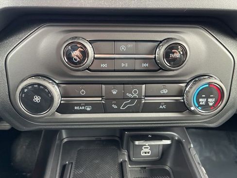 New 2026 Ford Bronco Base image 35