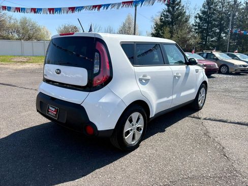 Used 2015 Kia Soul image 3