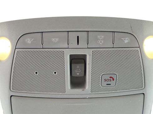 Used 2017 Nissan Pathfinder Platinum image 41