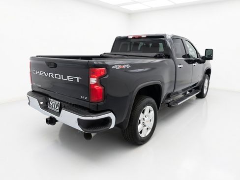 Used 2021 Chevrolet Silverado 2500 LTZ w/ LTZ Premium Package AWD/4WD image 4