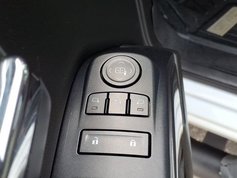 Used 2019 GMC Sierra 3500 SLT w/ Duramax Plus Package AWD/4WD image 15