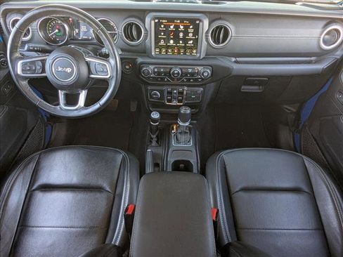 Used 2022 Jeep Wrangler Unlimited Sahara w/ Cold Weather Group image 19