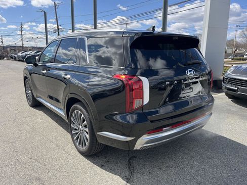 Used 2025 Hyundai Palisade Calligraphy AWD/4WD image 3