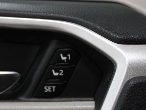 Used 2020 Toyota RAV4 XLE Premium AWD/4WD image 46