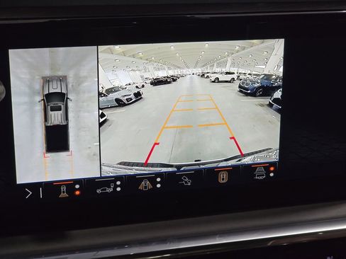 Used 2024 GMC Sierra 2500 Denali Ultimate AWD/4WD image 21