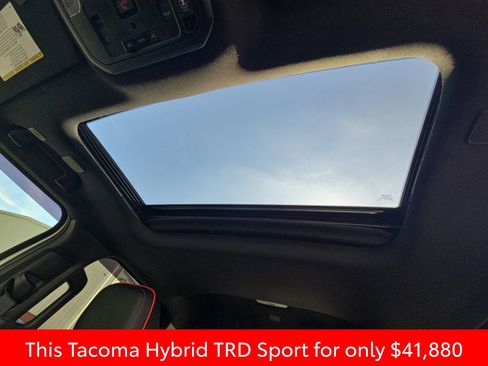 Used 2024 Toyota Tacoma TRD Sport w/ TRD Sport Upgrade Package image 36