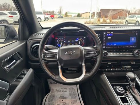 Used 2025 Chevrolet Colorado Z71 w/ Technology Package image 19