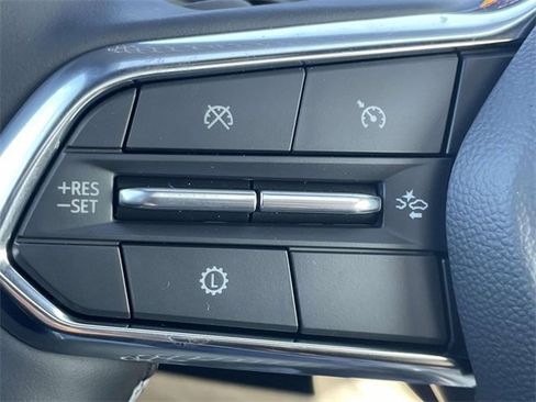 New 2026 Chevrolet Traverse LT w/ Sun and Wheel Package image 19