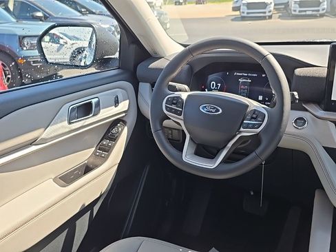 New 2026 Ford Explorer Active AWD/4WD image 16