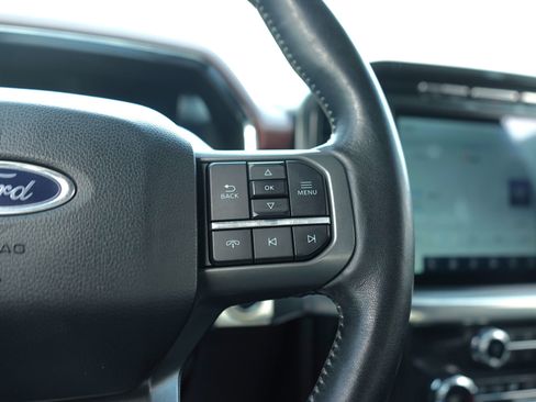 Used 2021 Ford F150 Lariat w/ Equipment Group 502A High AWD/4WD image 20