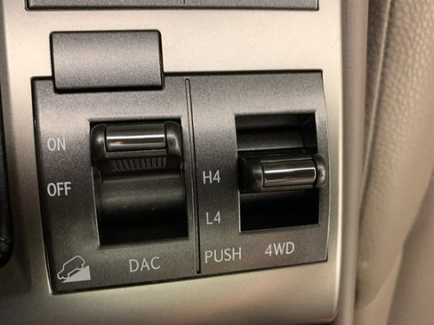 Used 2019 Lexus GX 460 image 30