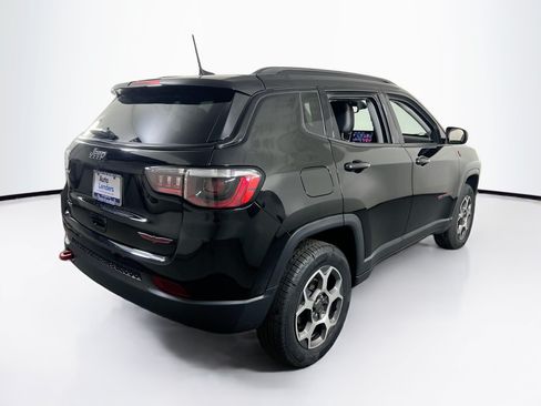 Used 2022 Jeep Compass Trailhawk w/ Trailhawk Convenience Group AWD/4WD image 5
