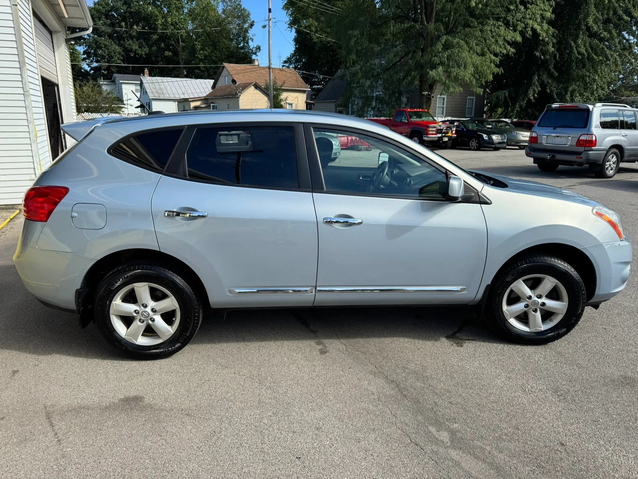 Used 2013 Nissan Rogue S w/ Special Edition Pkg AWD/4WD image 9