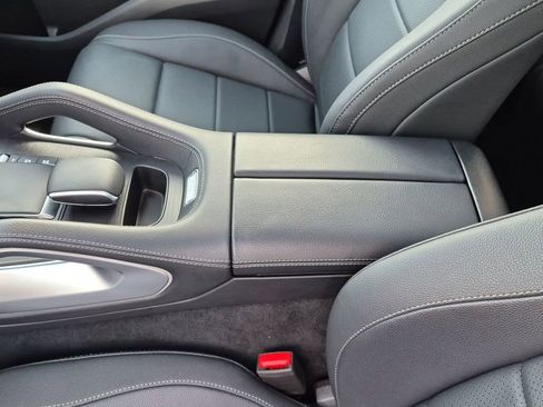 Used 2025 Mercedes-Benz GLE 350 4MATIC image 21