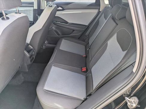 Used 2022 Volkswagen Taos S image 17