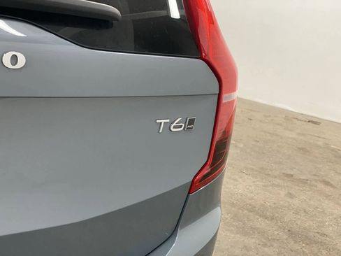 Used 2020 Volvo XC90 T6 Momentum w/ Protection Package image 11