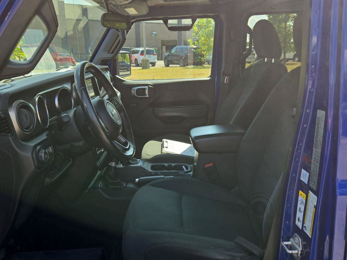 Used 2018 Jeep Wrangler Unlimited Sport S AWD/4WD image 15