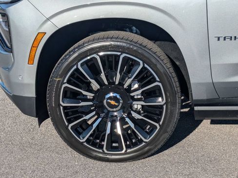 New 2026 Chevrolet Tahoe High Country AWD/4WD image 8
