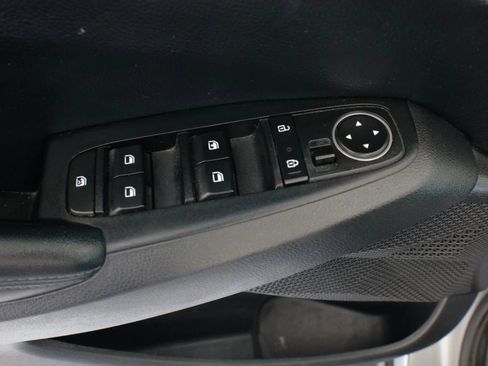 Used 2021 Kia Seltos S image 30