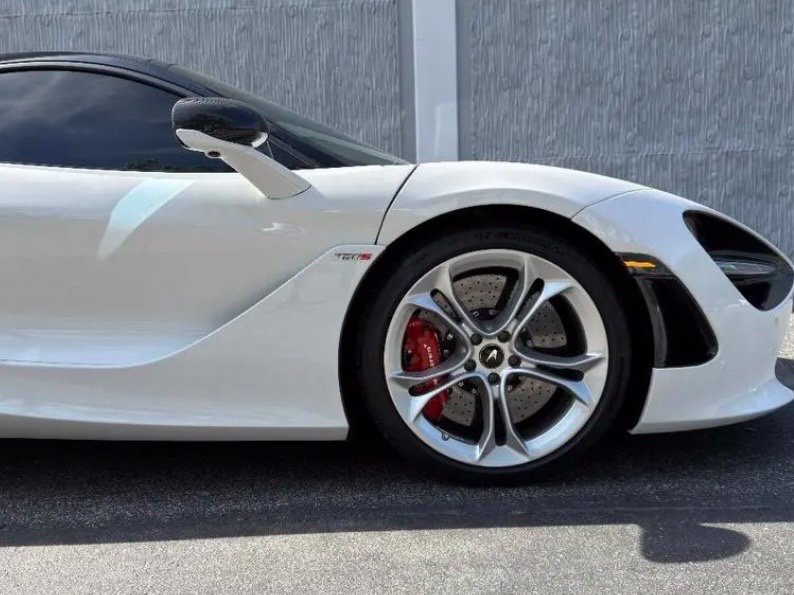 Used 2020 McLaren 720S Performance RWD image 15