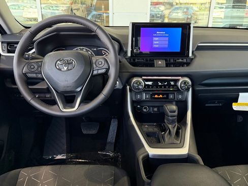New 2025 Toyota RAV4 XLE image 28