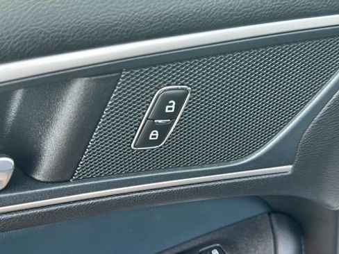 Certified 2024 Ford Edge SEL w/ Sport Appearance Package image 10