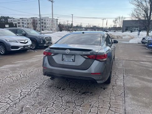 Used 2022 Nissan Sentra SR w/ Midnight Edition image 13