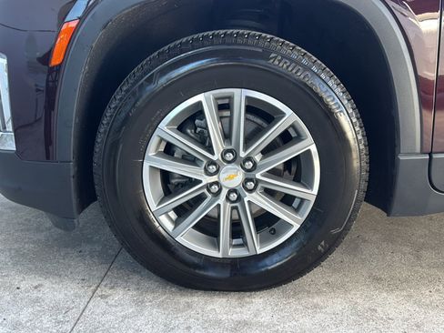 Used 2023 Chevrolet Traverse LT AWD/4WD image 44