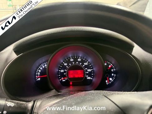 Used 2018 Kia Soul + FWD image 11