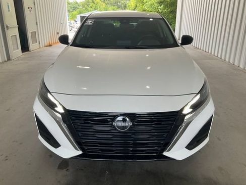 Used 2025 Nissan Altima 2.5 S FWD image 23