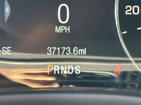 Used 2017 Lincoln MKC Select w/ Select Plus Package AWD/4WD image 18