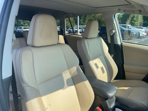 Used 2013 Toyota RAV4 Limited FWD image 7