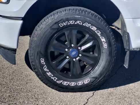 Used 2017 Ford F150 XL w/ Equipment Group 101A Mid AWD/4WD image 14