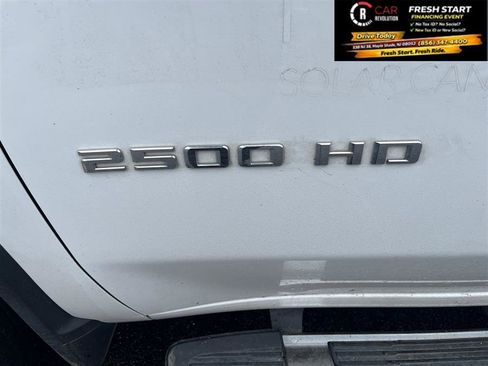 Used 2024 Chevrolet Silverado 2500 LT AWD/4WD image 14